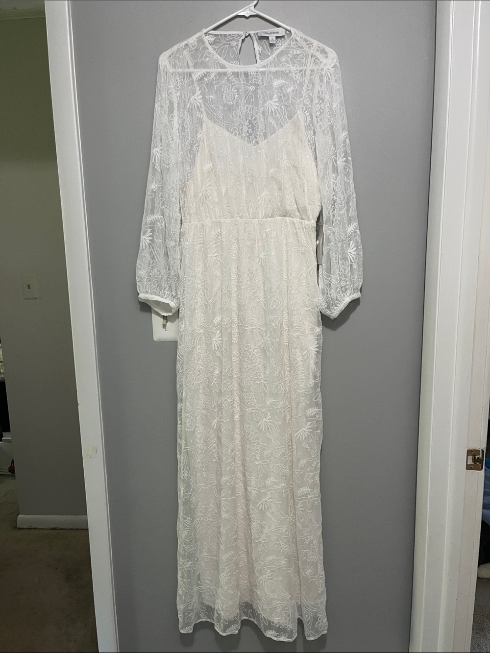 NWT ModCloth Lace Long Sleeve Embroidered Maxi Dress